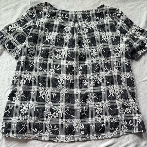 SOLD! ❤️ - Picture 4 of 4